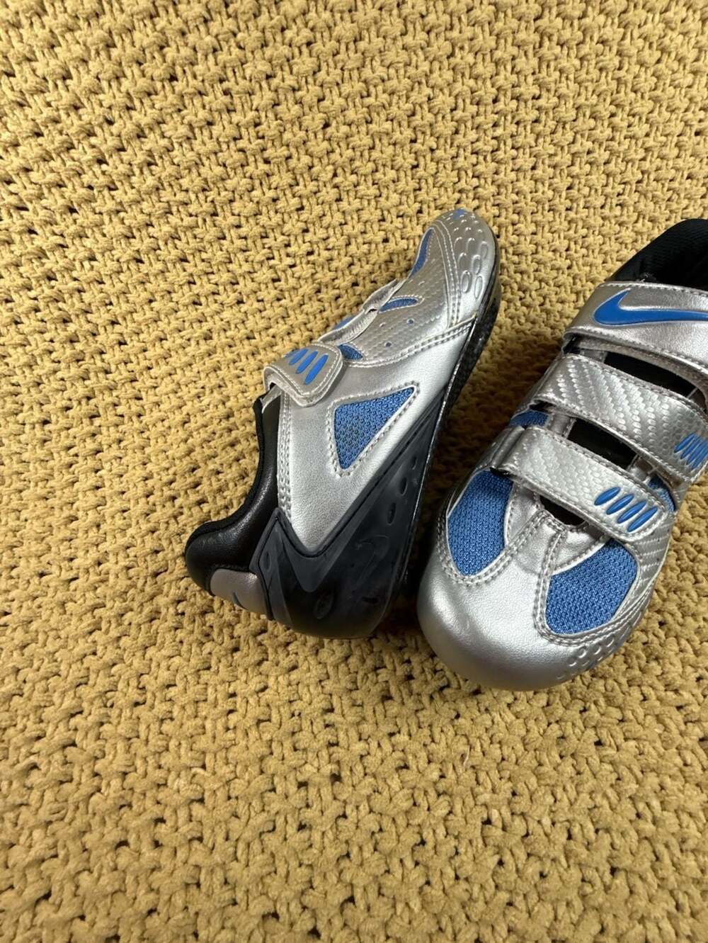 Nike Altea II Women's Cycling Shoes Size 6.5 - Picture 5 of 10